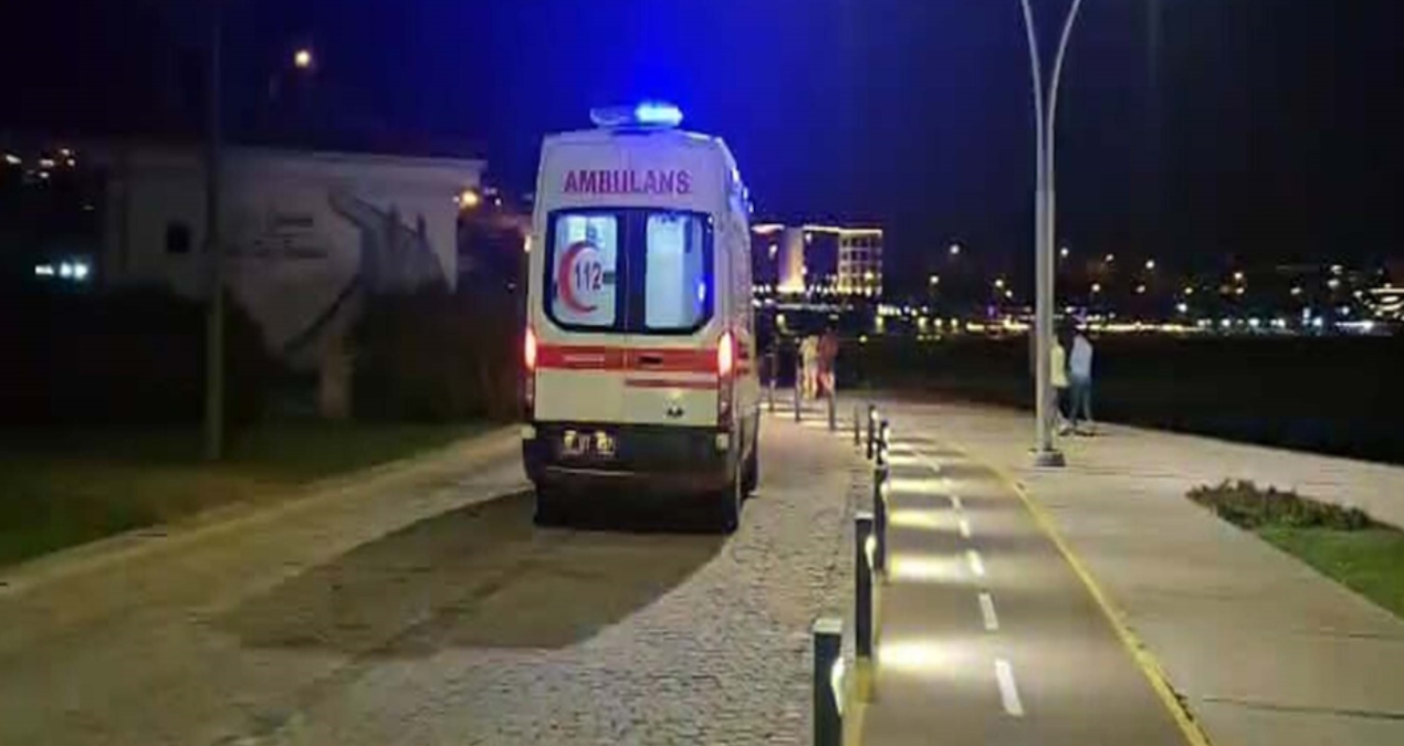 denizdeki arkadasini kurtarmak istersen boguldu nkS532Wi