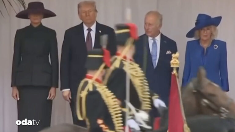 dunya bu videoyu konusuyor trumpa at surprizi jUxvKb2e