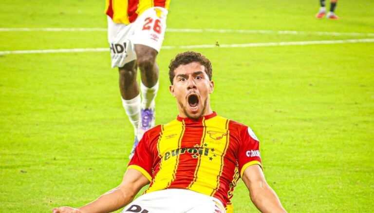 goztepede gozler ibrahim sabranin uzerinde K4uhc2WN