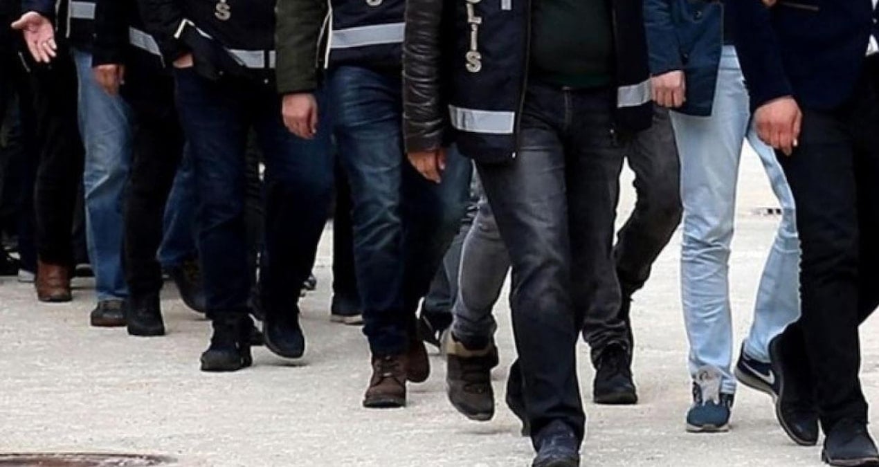 sivas ve zonguldakta dolandiricilik operasyonu 4 tutuklama d1w5Cles