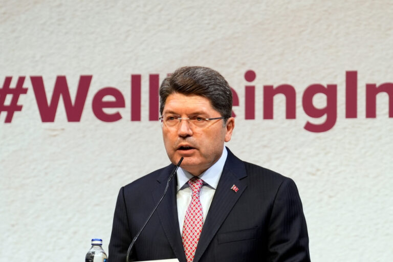 adalet bakani tunctan imamoglu hakkindaki casusluk sorusturmasina iliskin aciklama pNbEePOf.jpg