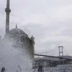 akdeniz haric kiyilarda yagis var marmaraya kuvvetli ruzgar uyarisi xwSVP8Oy