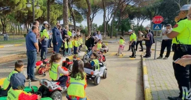 aydin nazillide minik trafik dedektifleri is basinda qdWqPRdp