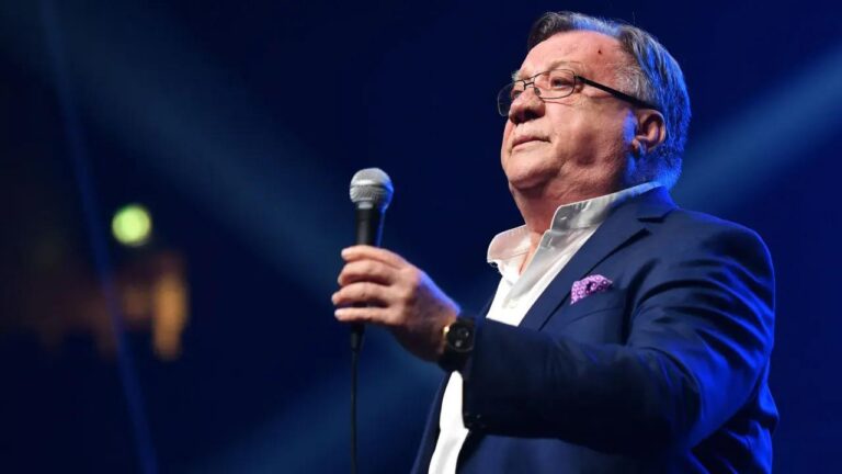 balkanlarin efsane sanatcisi hayatini kaybetti FVJKacyk