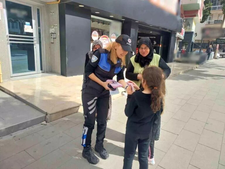 burdurda kades ve dolandiricilikla mucadele bilgilendirme calismalari ZUwOlltV