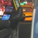 iett soforunden pes dedirten hareket ayaklarini uzatip otobus surdu sz1ejxm6.jpg