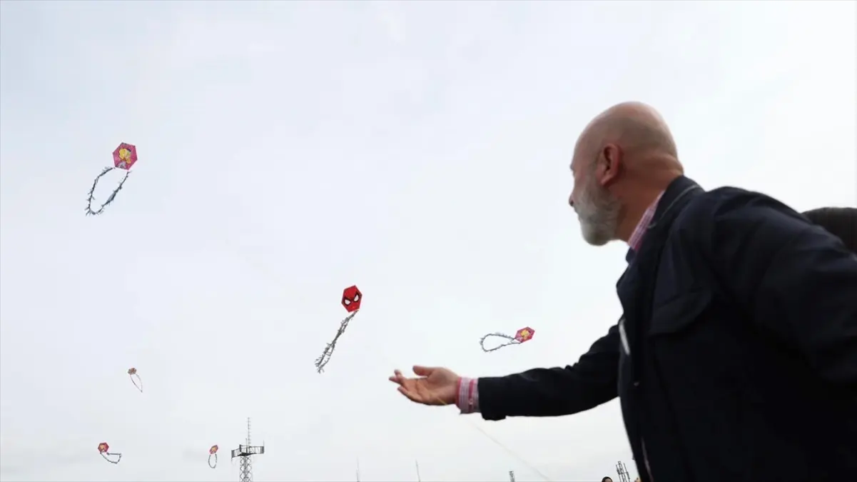 kocasinanda ucurtma senligi coskusu q6u6X5IK.jpg