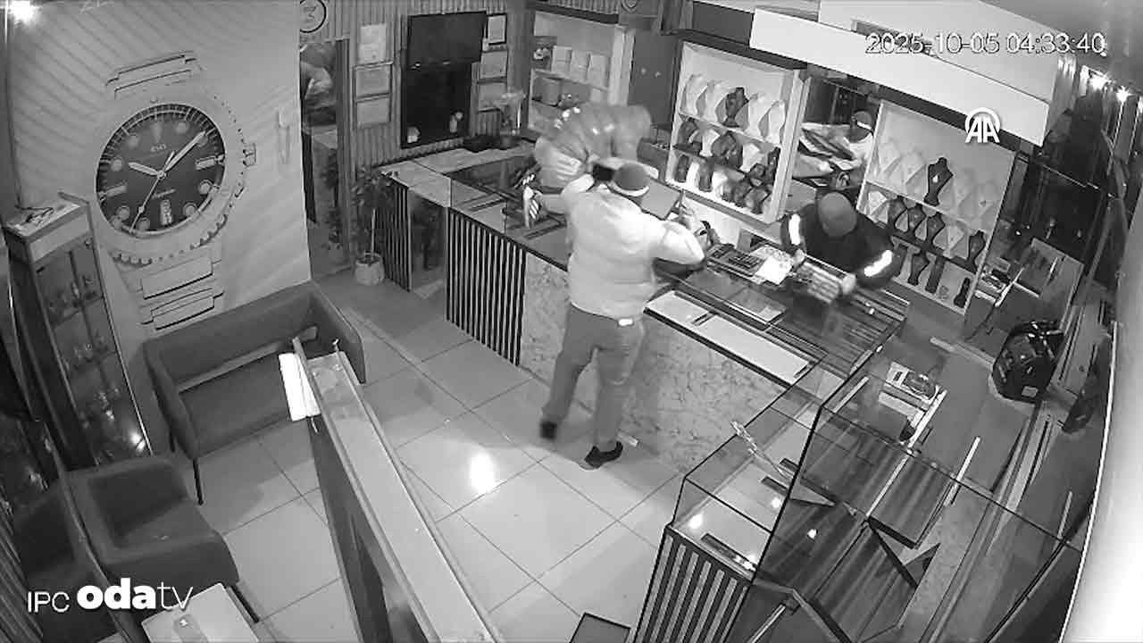 kuyumcu dukkanindan uc kilogram altini boyle caldilar vPdmVPx9