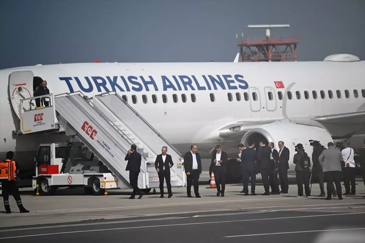 ozgurluk filosu koalisyonuactivistler istanbula dondu rPAnlgZy