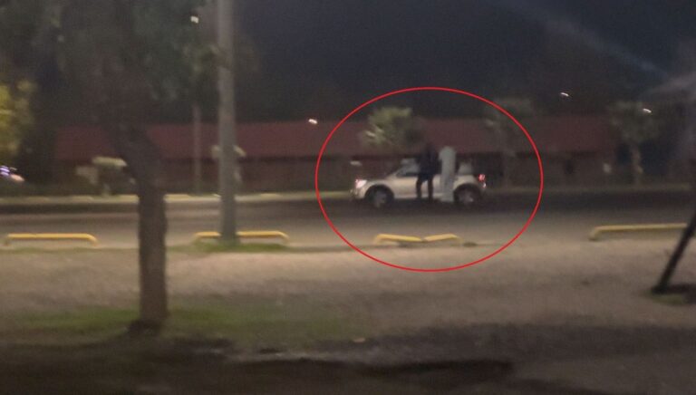 samsunda kazaya davetiye hareket halindeki aracin uzerine ciktilar IBehwt4v