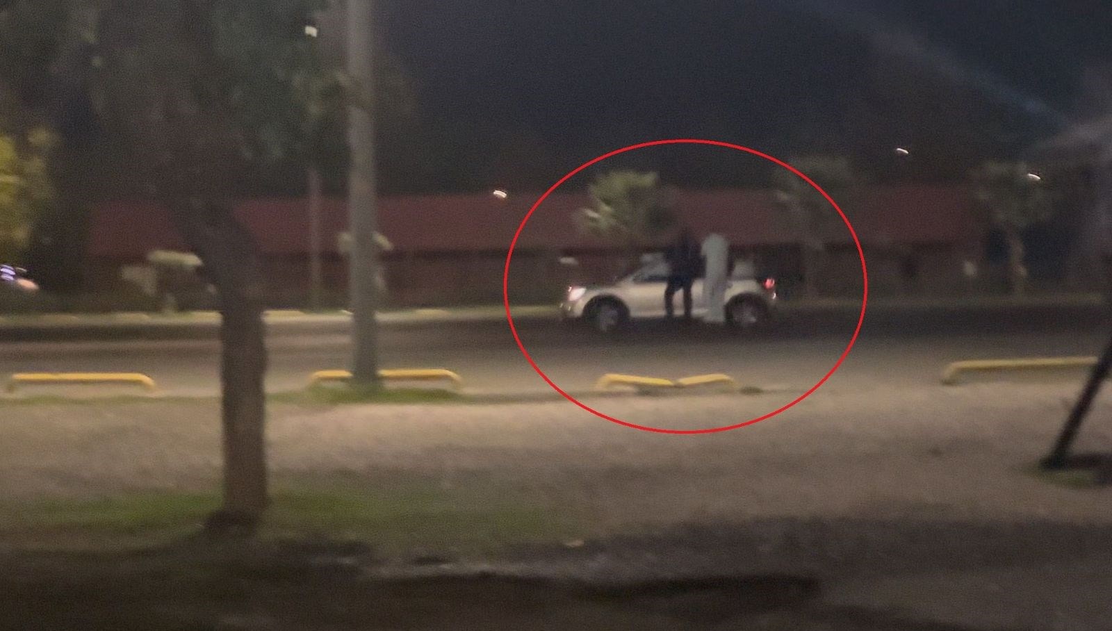 samsunda kazaya davetiye hareket halindeki aracin uzerine ciktilar IBehwt4v