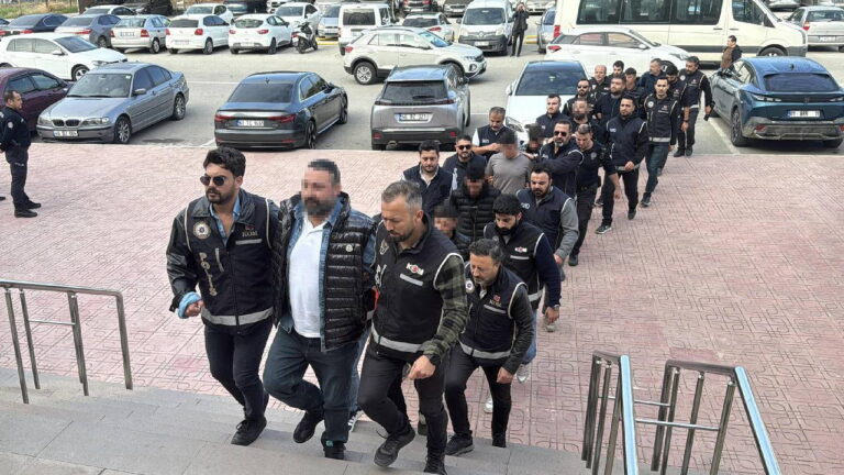 7-ilde-silahli-suc-orgutune-operasyon-cok-sayida-gozalti-var-O9e5RDl7.jpg