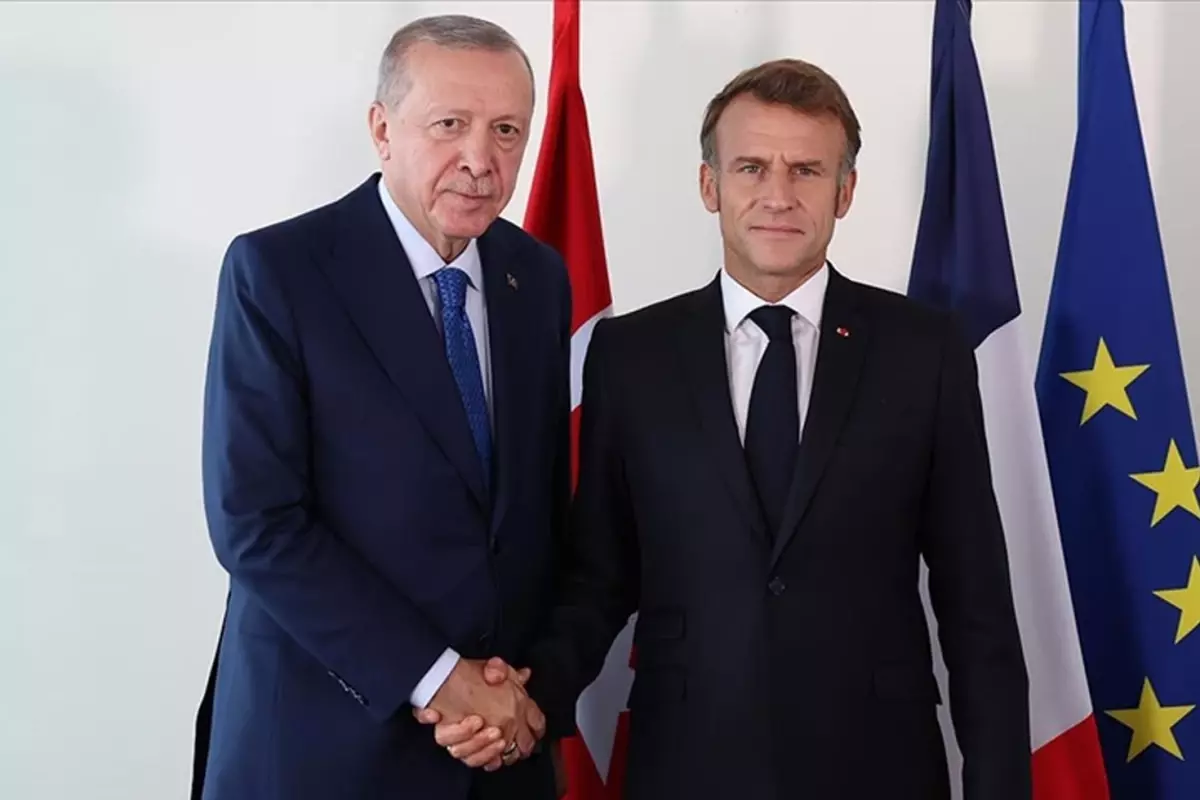cumhurbaskani-erdogan-g20-zirvesinde-macron-ile-gorustu-iste-masadaki-konular-Eef8Zwsa.jpg