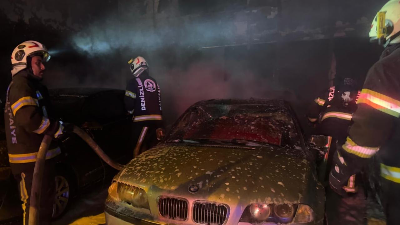 denizlide oto galeride cikan yanginda 5 arac hasar gordu bfGPs6Ad.jpg