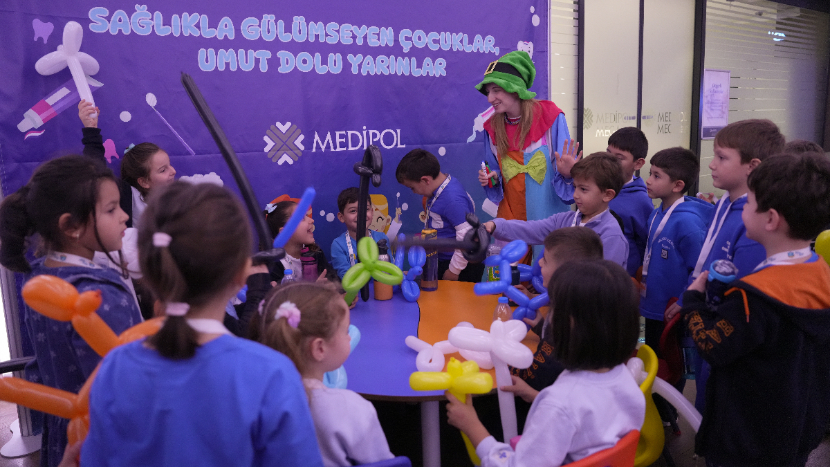 dunya-cocuk-gunune-ozel-medipol-dis-festivali-coskusu-Nak4rkze.jpg