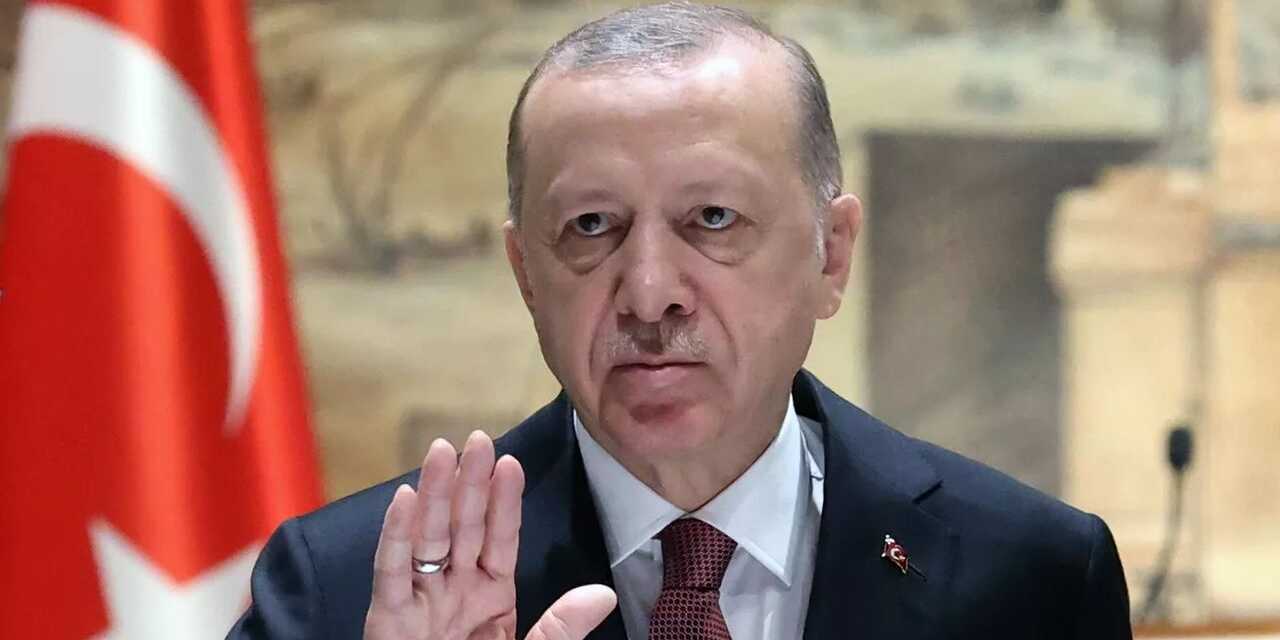 erdoganin-adayligi-hakkinda-bomba-iddia-herkes-anayasa-degisikligi-diyordu-Leum1vXf.jpg