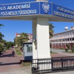 polis-okulunda-bir-ogrenci-5inci-kattan-atladi-wKa1xBvb.jpg