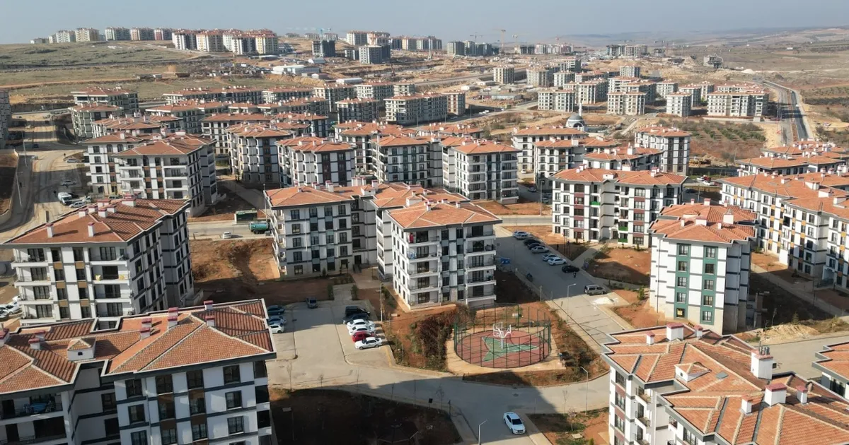 gaziantepte-uygun-fiyatli-konut-projeleri-devam-ediyor-D9hq23KP.webp