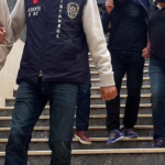 istanbul-merkezli-5-ilde-dolandiricilik-operasyonu-14-kisi-tutuklandi-l7tlYXh4.png