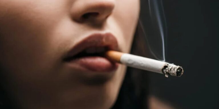 sigara-icmenin-cezasi-24-bin-lira-VCJuSiuw.jpg
