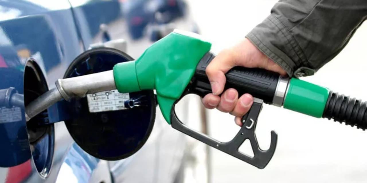 benzin-ne-kadar-oldu-iste-6-ocak-akaryakit-fiyatlari-nGQg1wFX.jpg