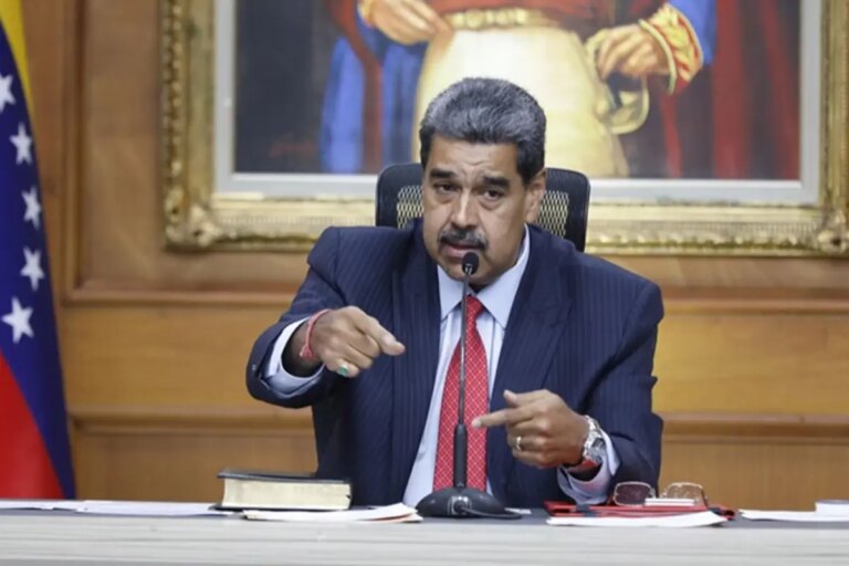 maduro-hangi-ulkeye-goturulecek-abdli-senatorden-ilk-ipucu-UnP34rye.jpg