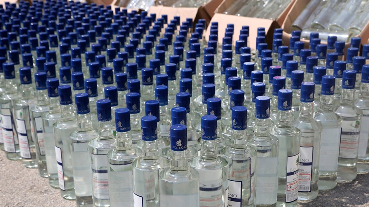 Muş’ta Kaçak Etil Alkol Operasyonu: 100 Litre Ele Geçirildi