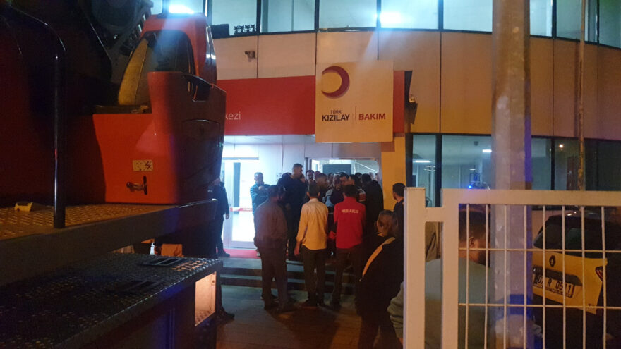 Düzce’deki Huzurevinde Gece Yarısı Yangın: 54 Kişi Güvenli Bir Şekilde Tahliye Edildi