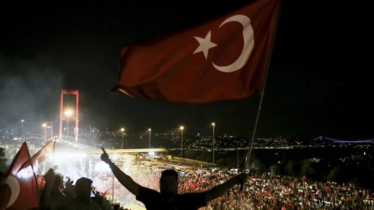 Uzerinden 10 yil gecen destan 15 temmuz gazilerinin unutulmaz anilari ehEbWZNc